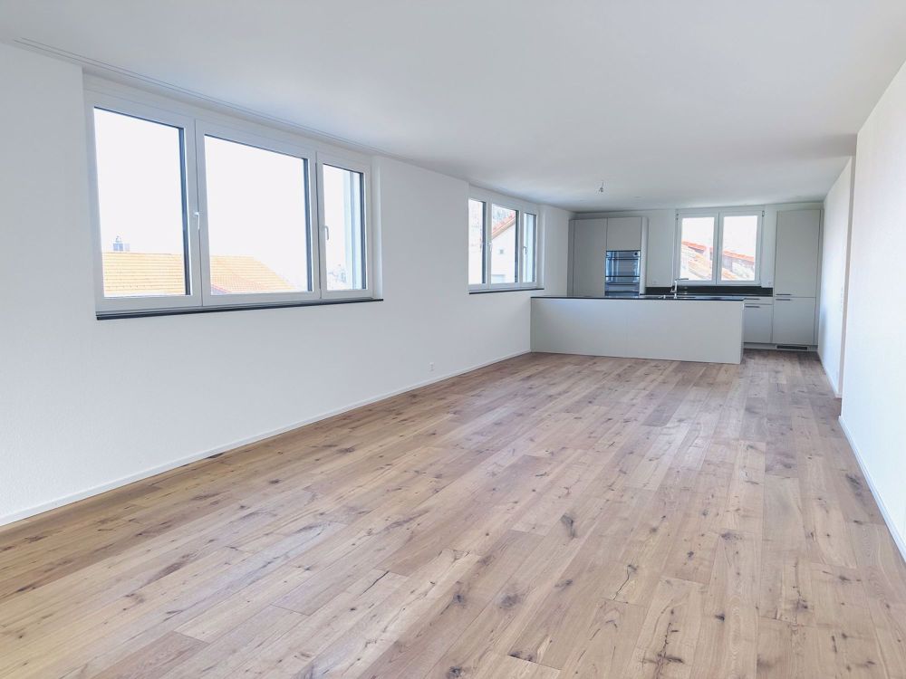 Einzigartige Gelegenheit: Stilvolle 4.5-Zimmer-Wohnung am Dorfrand von Heiden AR - Wohnzimmer