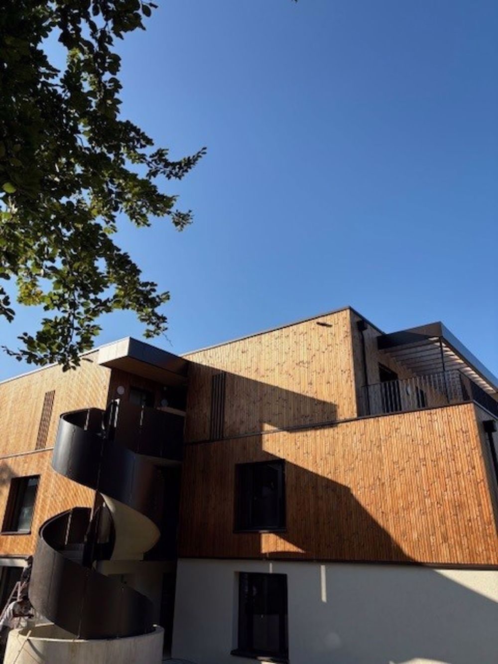 Dachgeschoss 5.5 Zimmer - Bild 2