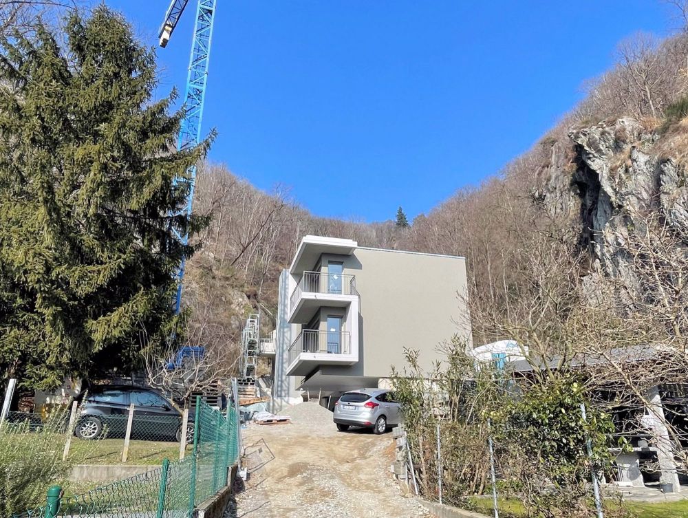 Neue Wohnung mit Garten in kleiner moderner Villa - Bild 5