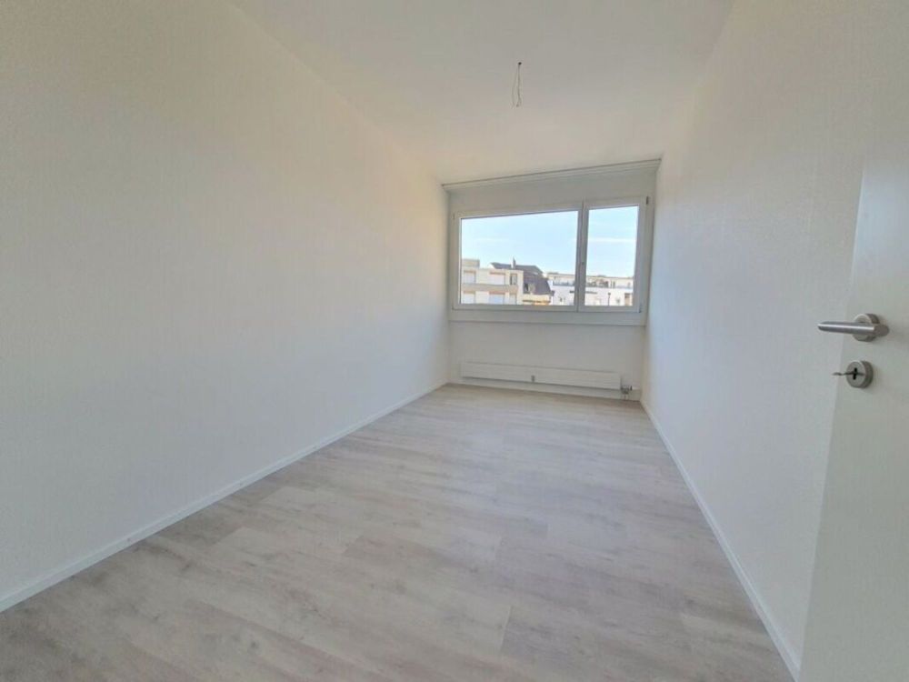 Erstbezug unserer neu sanierten 3.5 Zimmerwohnungen! - Schlafzimmer 1