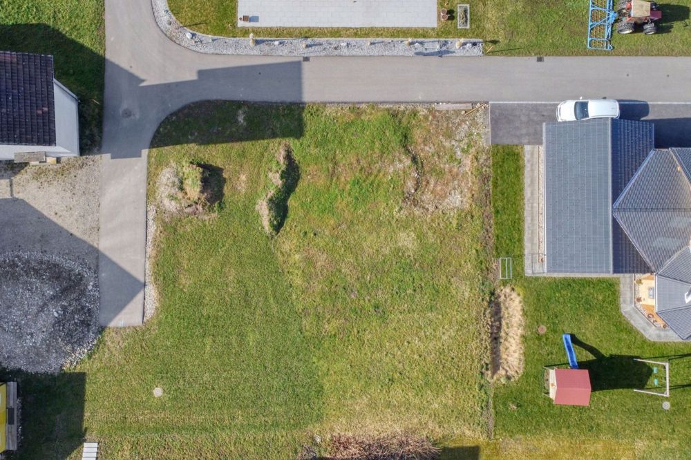 Neubau-Einfamilienhaus in ruhigem Quartier in Eggiwil - Vogelperpektive