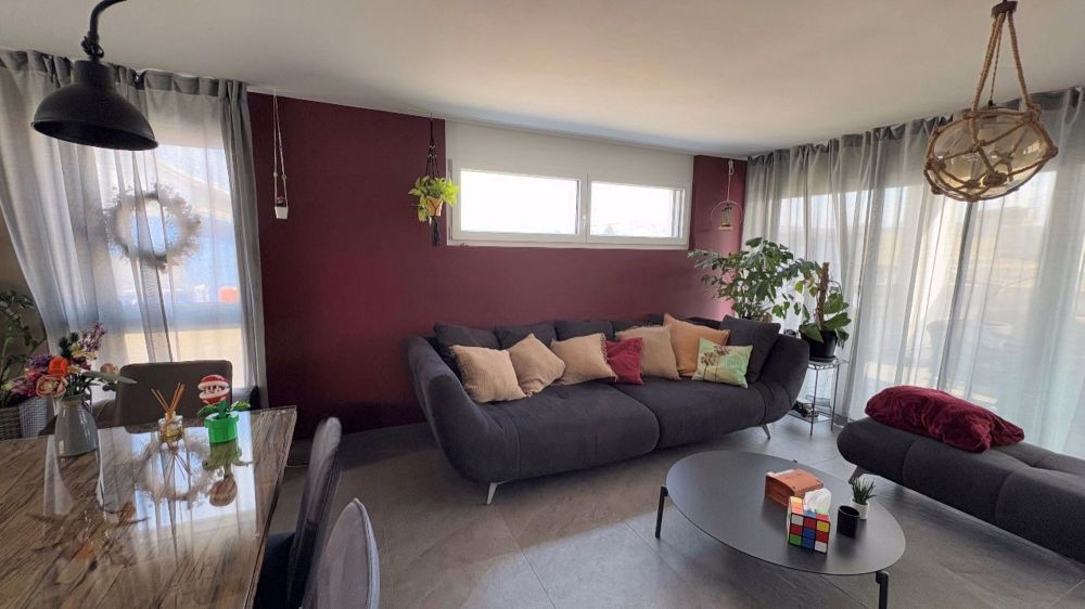 Moderne 3.5-Zimmer-Wohnung mit grossem Balkon in Däniken - Bild 4