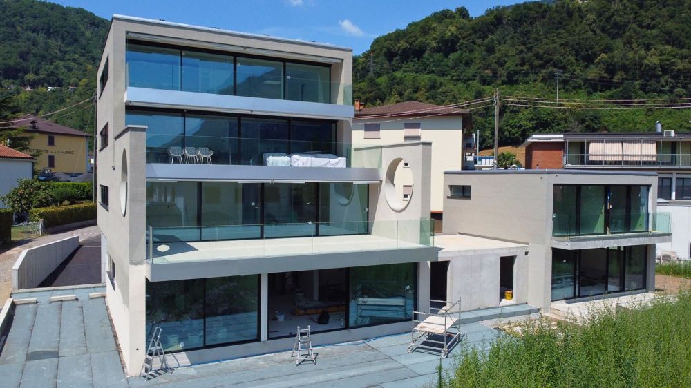 Maisonette su più livelli con ampio giardino in residenza di pregio - Bild 2