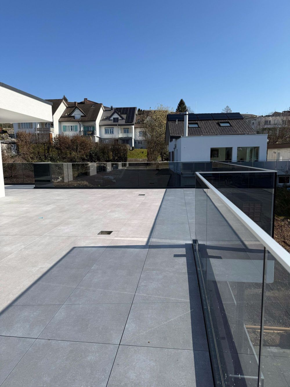 Luxuriöse 3.5-Zimmer-Attikawohnung mit atemberaubender 218 m² Terrasse in Däniken SO - Bild 6