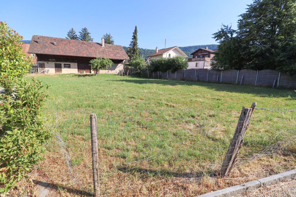 1'824 m2 Bauland mit zwei grossen, bestehenden Gebäuden - Bild 4