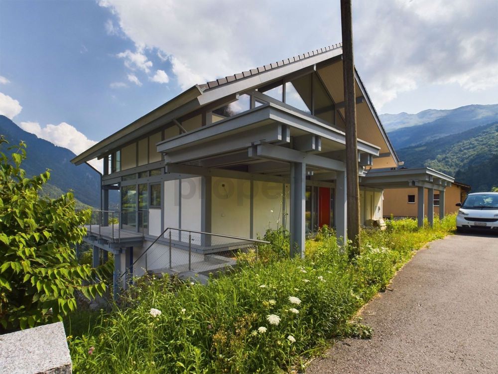 Moderne Villa mit 7,5 Zimmern und Panoramablick in Acquarossa - Val Blenio - Bild 1