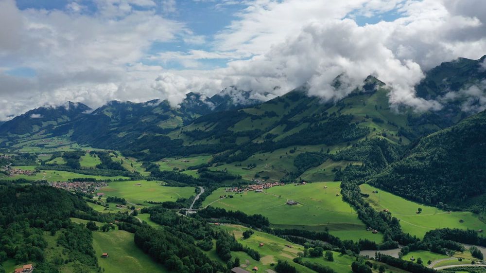 Magnificent neues Chalet mit 4,5 Zimmern und Panoramablick auf die Berge - Bild 5