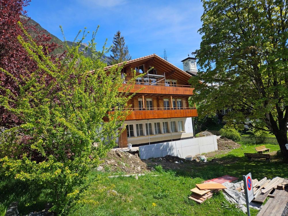 Total Sanierte 4.5-Zimmerwohnung (Obergeschoss) - Bild 1
