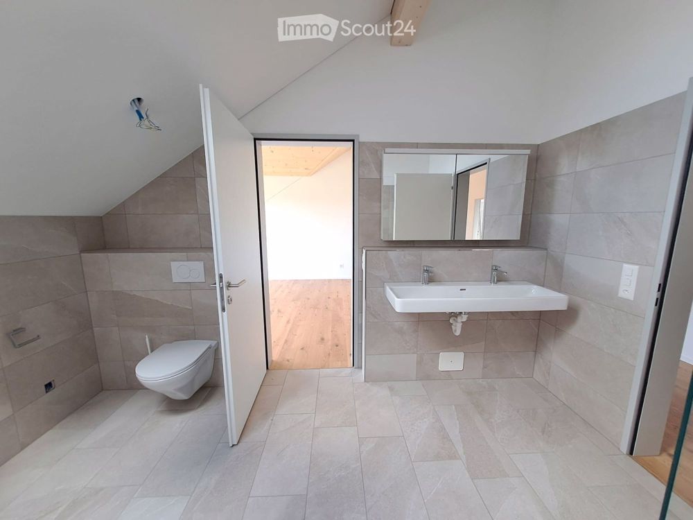 Moderne 5.5-Zimmer-Dachwohnung mit Panoramablick in Schwellbrunn - Bild 7