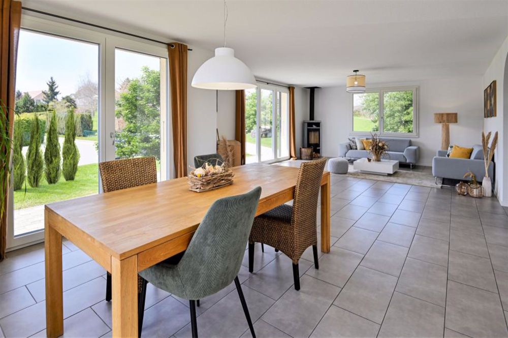 Superbe Villa Neuve 5.5 Pces à Cossonay - Emplacement Idéal au Calme Proche de Lausanne - Non-contractuel
