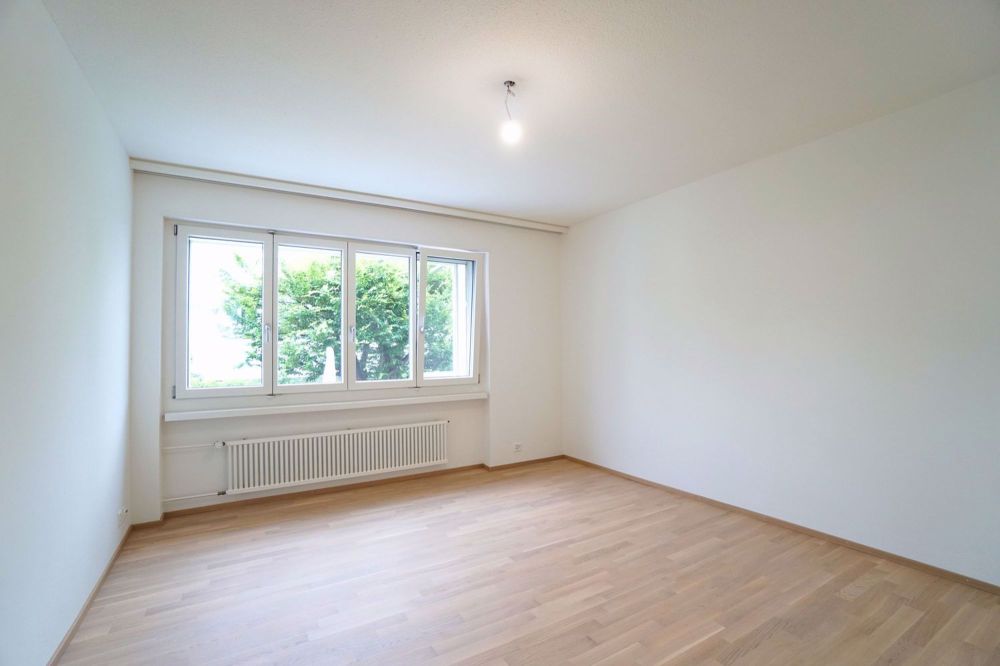 Grosszügige 5.5-Zimmer-Wohnung an ruhiger Lage in Zürich Witikon - Bild 1