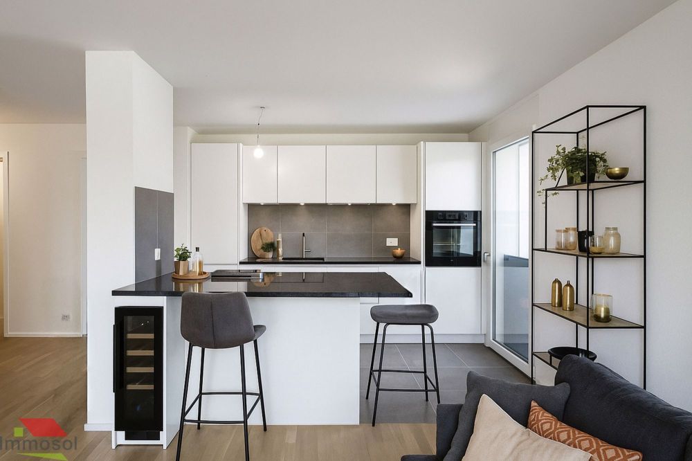 Wohnung 4,5 Zimmer mit Balkon und freier Aussicht! NEU! - Bild 2