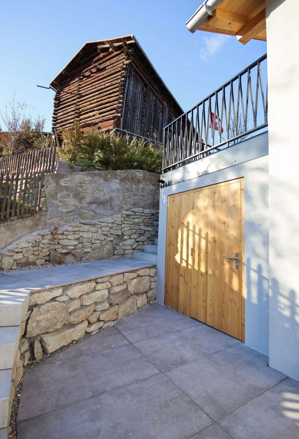 Exklusives Wohnhaus in Schluein – Einzigartig mit Bergpanorama - Bild 5