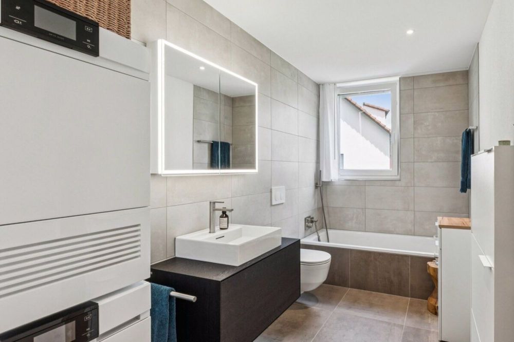 Modern und zentral - 3.5-Zimmer-Wohnung inklusive Hobbyraum in gepflegtem Neubau - Bild 9