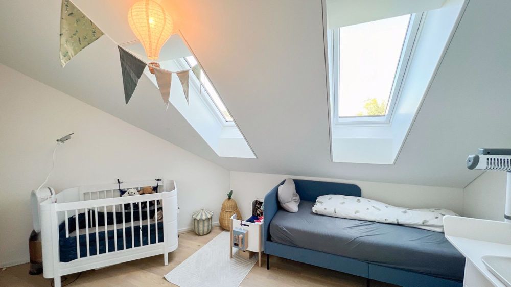Exklusive Dachwohnung mit spektakulärer Raumhöhe und Seepanorama - Bild 4