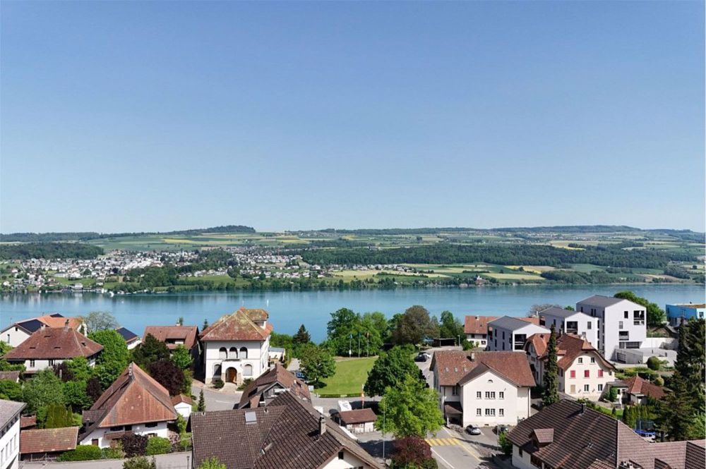 exklusives 5.5 Zi-Einfamilienhaus mit Lift, See- und Bergsicht, Photovoltaikanlage, LOXONE - Bild 2