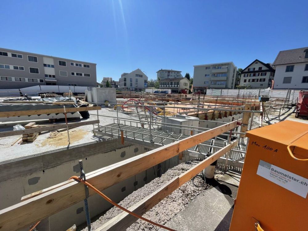4 1/2-Zimmer-Dachwohnung mit Loggia und Estrich - Bild 2