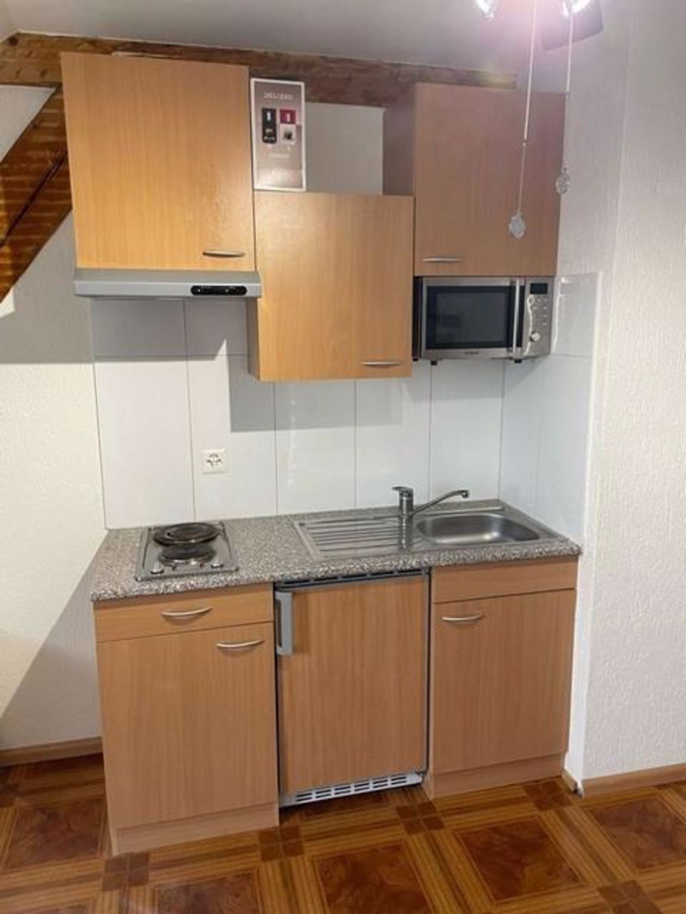 möblierte 1-Zimmer-Dachwohnung - Bild 4