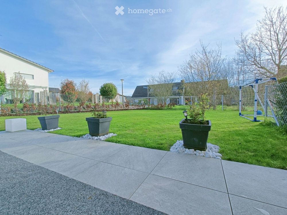Moderne 4.5-Zimmer-Gartenwohnung in Glattfelden - Bild 2