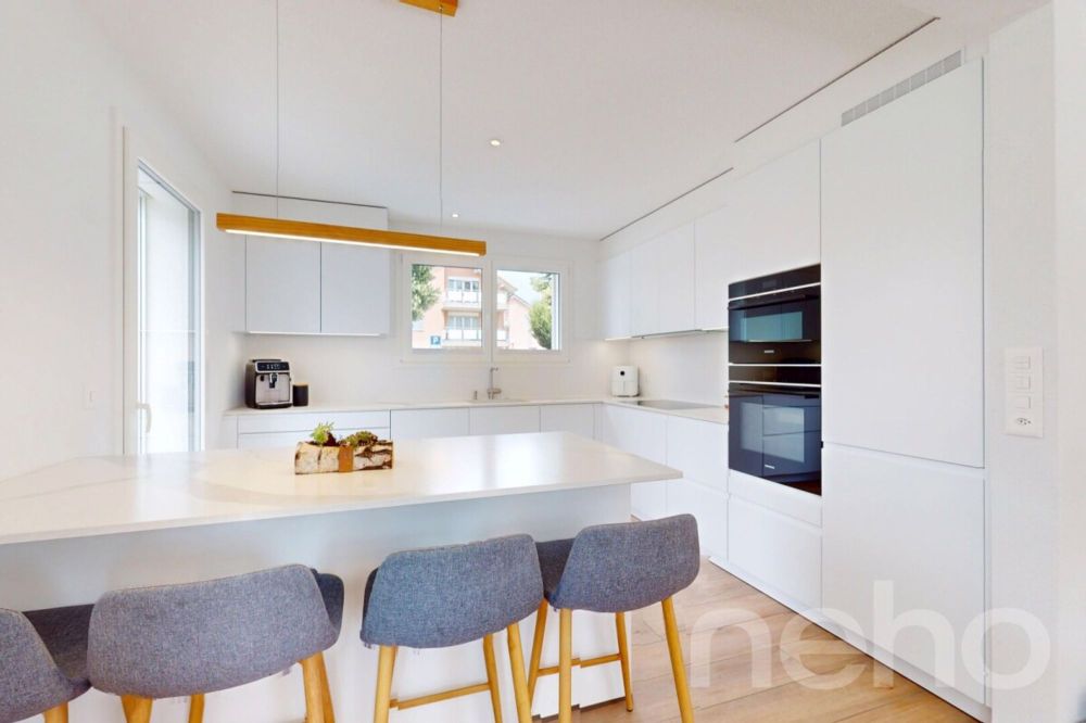 VILLA MODERNE AUX PRESTATIONS ÉLÉGANTES DANS UN QUARTIER FAMILIAL - Bild 2