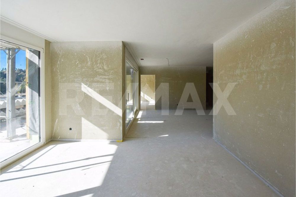 Erstbezug: Terrassenwohnung mit hochwertigem Ausbau an sonniger und ruhiger Aussichtslage - Bild 2