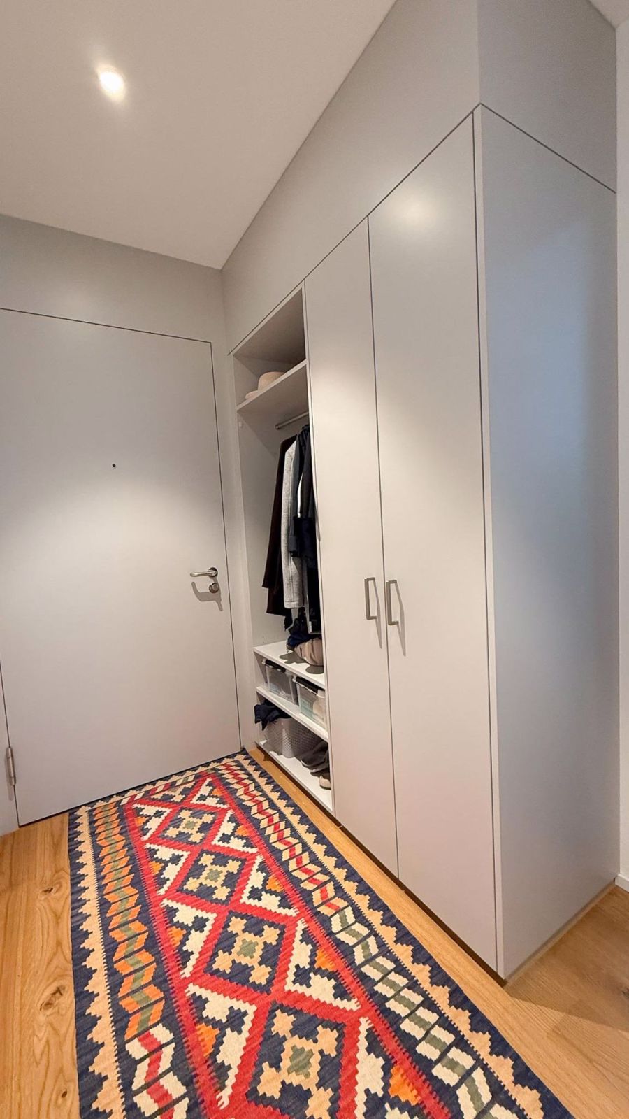 Moderne 2½-Zimmer mit Loggia – in Fussnähe zum See - Bild 6