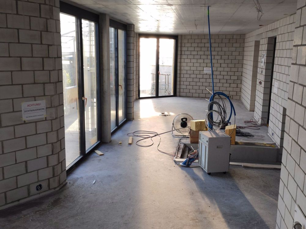 3.5 Zi.-Attikawohnung in Neubau mit phantastischer Aussicht - Bild 2