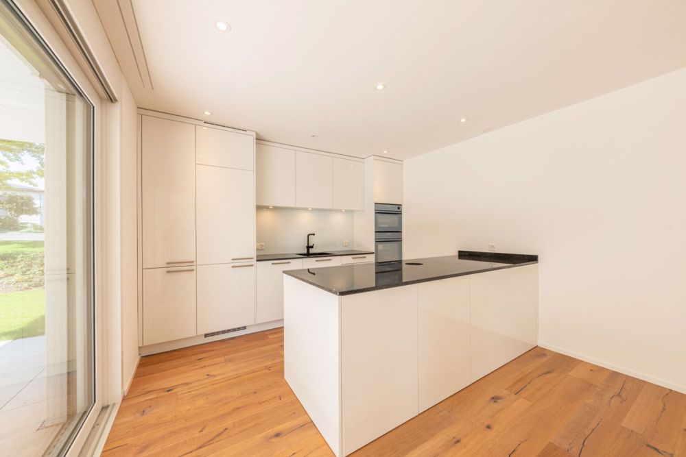 Exklusive Neubauwohnung mit grossem Garten und hochwertigem Ausbau - Bild 3