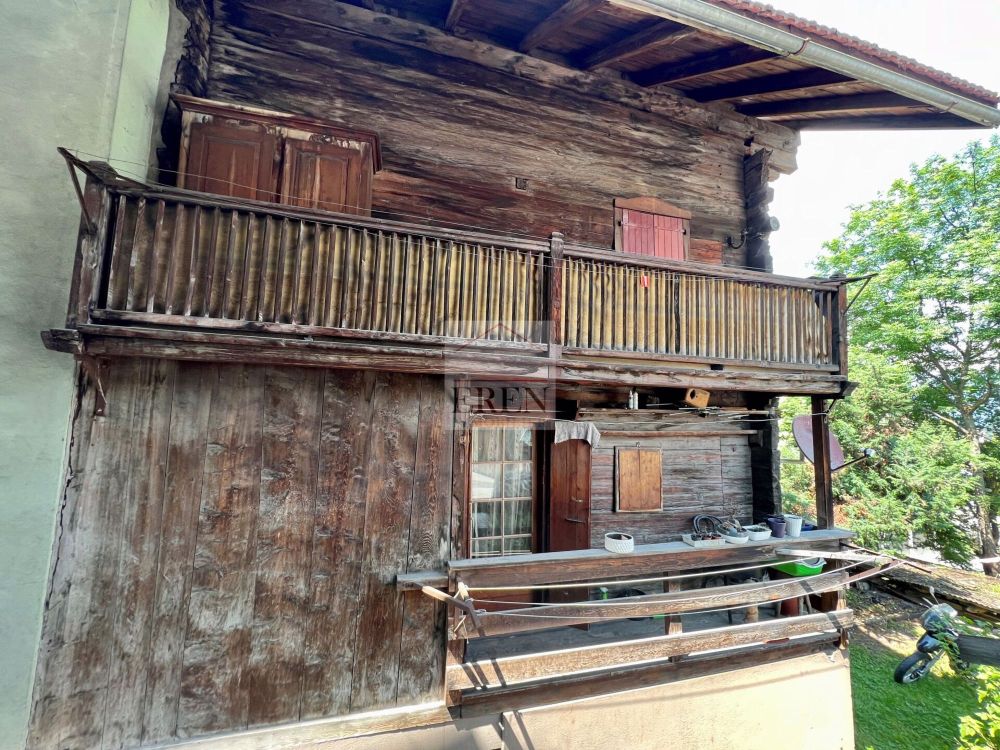 Maison de village multi-appartements à rénover + grange / raccard au coeur du village (Val d'Hérens) - Bild 3