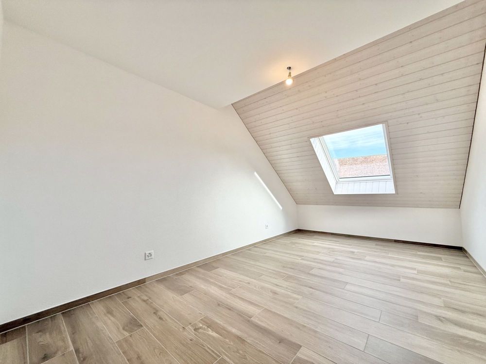 Attique de 170 m² sous toit cathédrale avec galerie spectaculaire! - chambre2