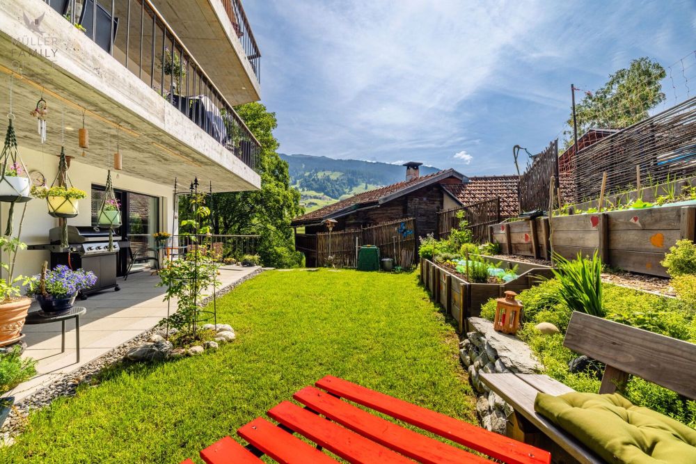 Stilvolle 3 1/2 Zimmer-Gartenwohnung (Erstwohnung) mit Einfamilienhaus-Charakter - Bild 1