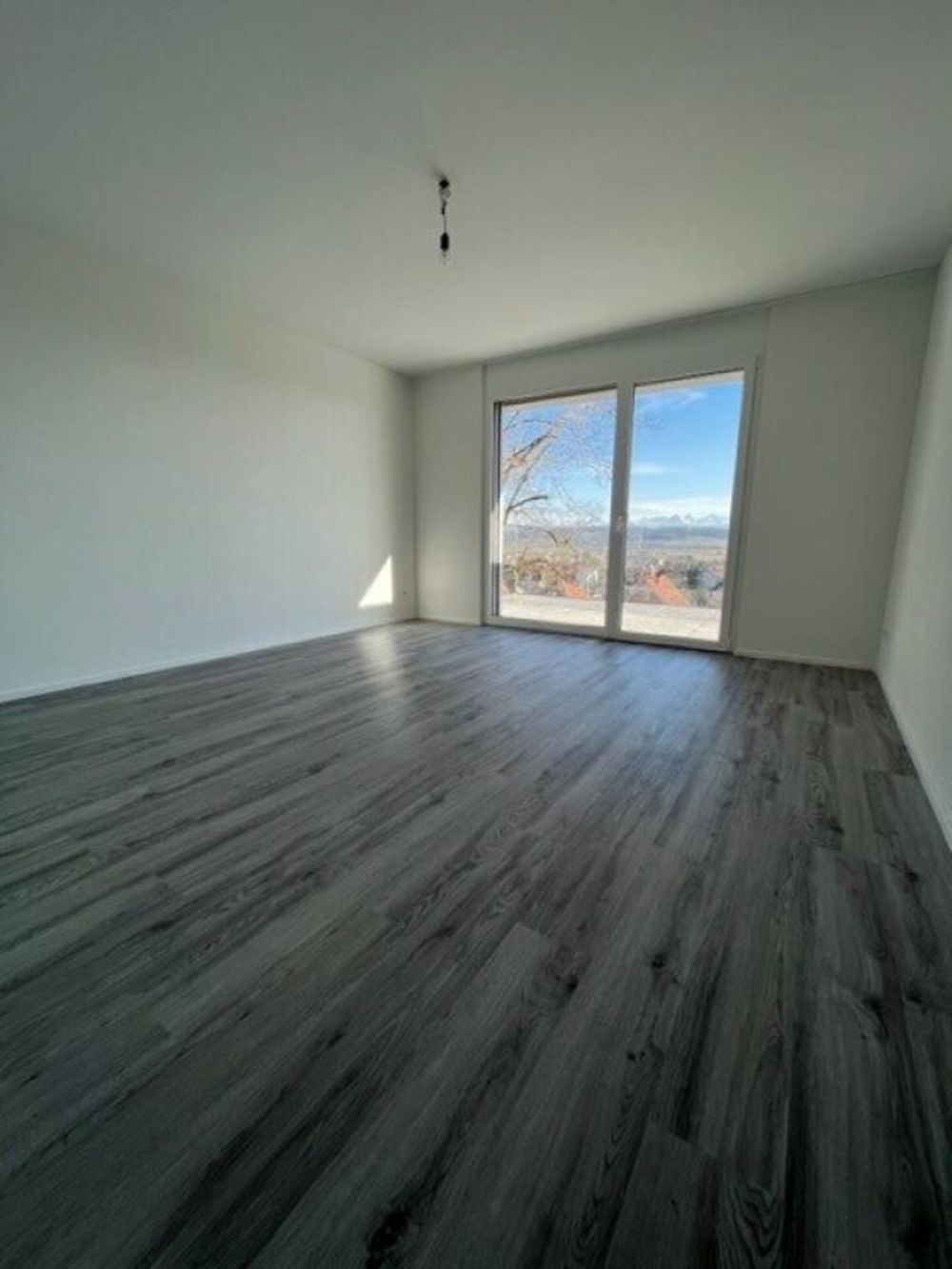 Moderne Wohnung aus dem Jahr 2023 - Bild 7