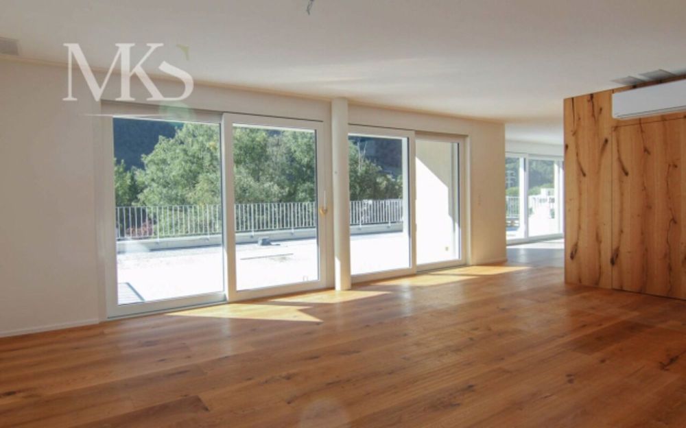 Wohnen mit Weitblick - grosszügige und gemütliche 4.5-Zimmer-Attikawohnung in Brigerbad - Bild 4