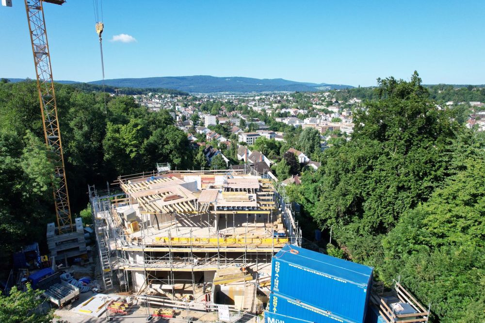 Fantastische Lage mit Fernsicht / Fantastic location with amazing view - Bild 1