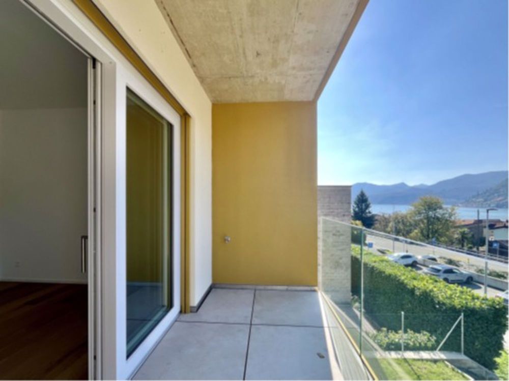 Dachgeschoss 4.5 Zimmer mit Terrassen und Seeblick in Brusino Arsizio - Bild 3