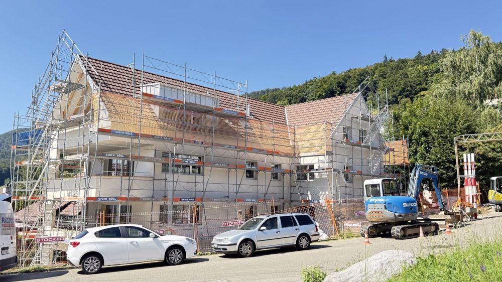 Erstvermietung Moderne 2,5-Zimmerwohnung mit grossem Sitzplatz - Haus A