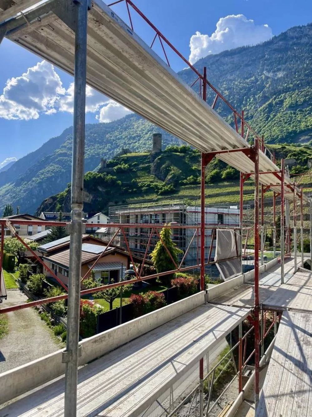 Schönes neues 3.5-Zimmer-Apartment im letzten Stock in Saillon - Bild 2