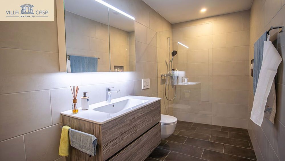 4.5-Zimmer-Wohnung mit 88 m² Terrasse, grosszügiger Küche/Wohnbereich und 2 grosse Bädern - Bild 2