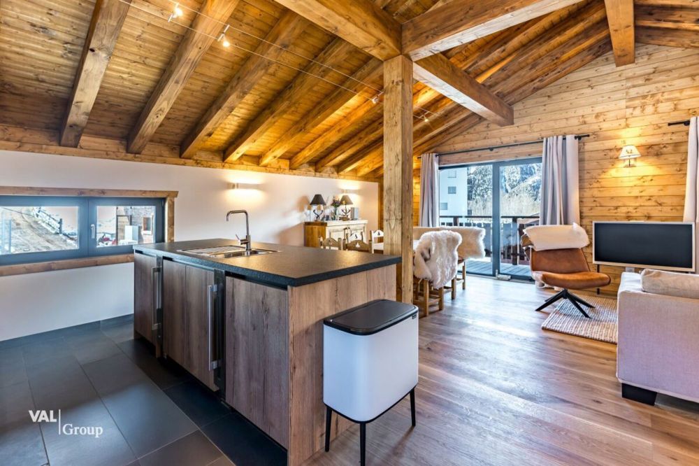 Letzte Chance: Exklusives Chalet als Zweitwohnsitz in Grächen! - Referenzfoto Nachbarchalet