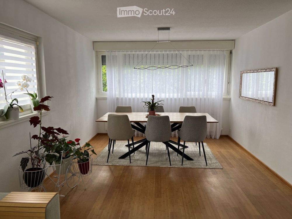 Moderne 5.5-Zimmer-Wohnung mit Balkon und Garage in Bern Bümpliz - Bild 2