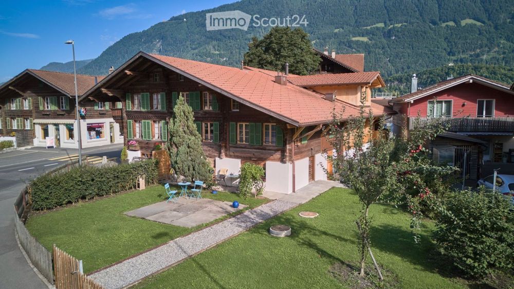 Neubauwohnung in totalsaniertem Bijou - Bild 6