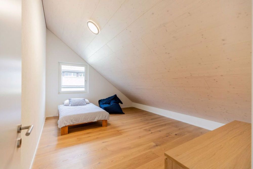 Exklusive 4.5 Zimmer-Neubauwohnung mit Galerie! - Bild 13