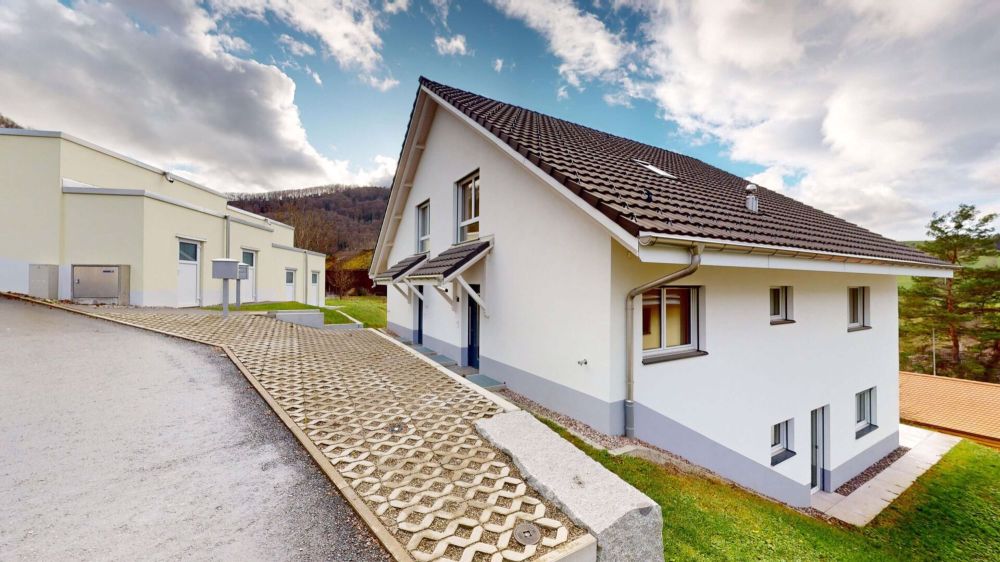 5.5 Zimmer Doppeleinfamilienhaus - Bild 1