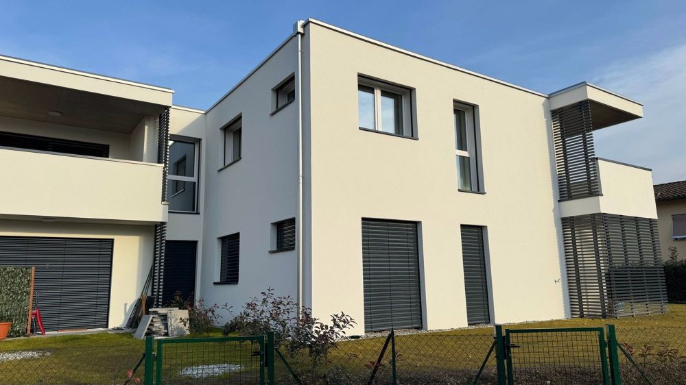 Elegantes 3.5-Zimmer-Apartment mit Terrasse in neuer Residenz - Bild 3