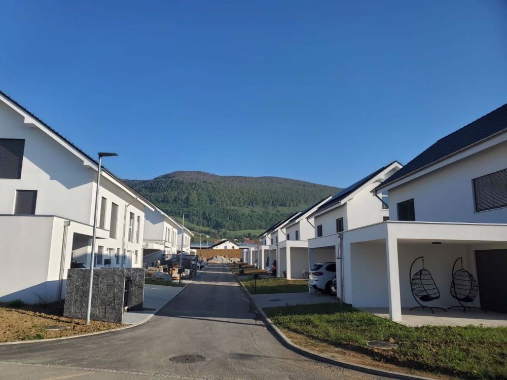 5.5 Zimmer Doppeleinfamilienhaus - Bild 3