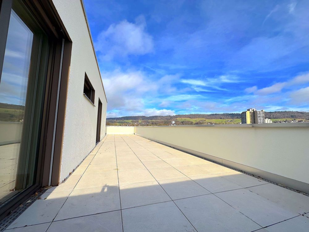 EXKLUSIVE ATTIKAWOHNUNG IN BADEN - NUR 30 MINUTEN BIS HB-ZÜRICH - IMG_7575_2.jpeg