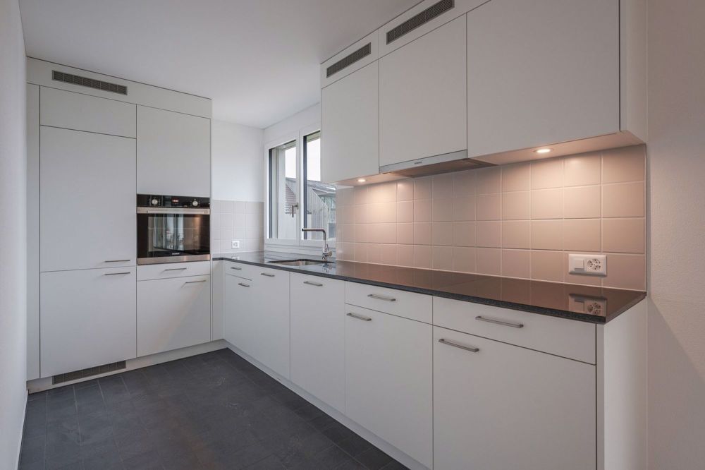 Moderne 2.5-Zimmerwohnung an schöner Lage - Bild 3
