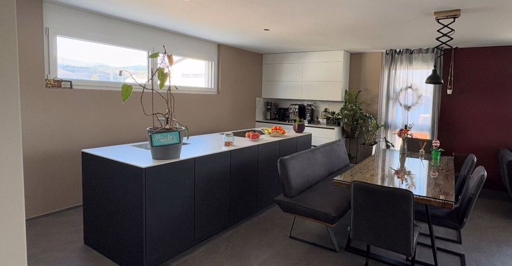 Moderne 3.5-Zimmer-Wohnung mit grossem Balkon in Däniken - Bild 3