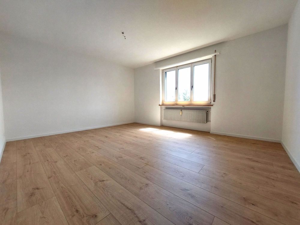 frisch sanierte 4-Zimmer-Wohnung mit sonnigem Südbalkon - Bild 4