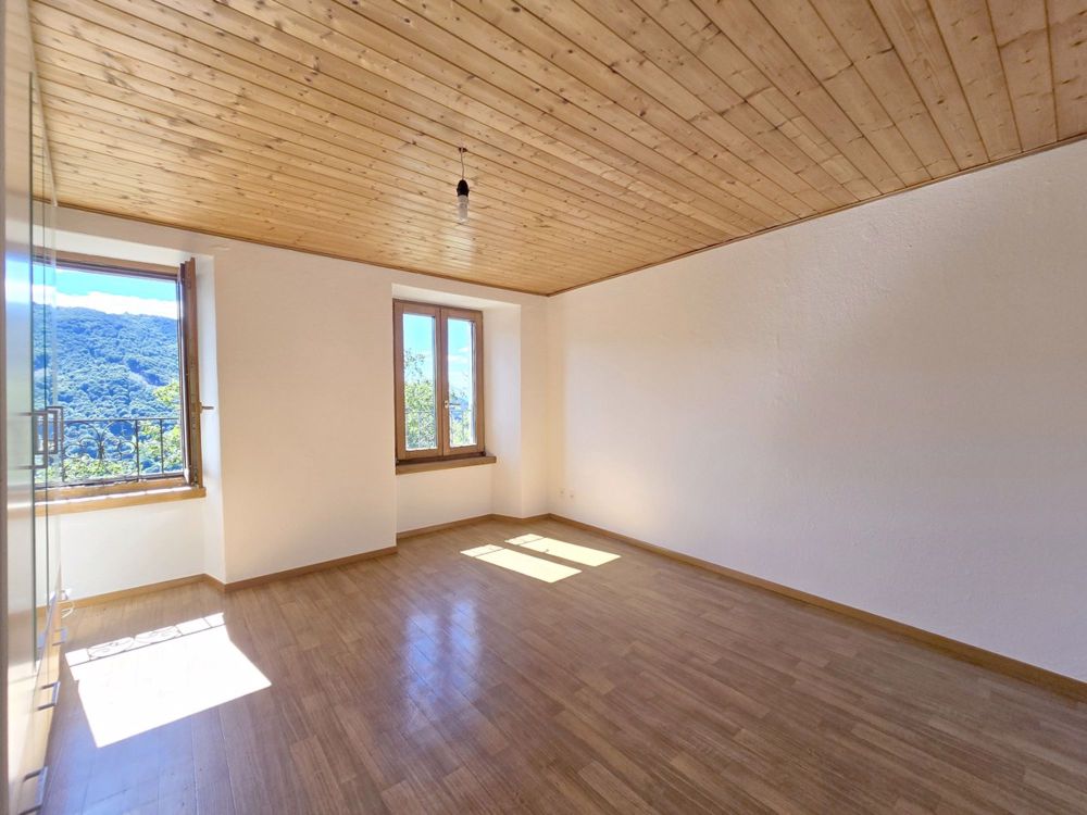 Interessantes Haus 3,5 mit großem Garten und ausgestatteten Außenbereichen. - Bild 9